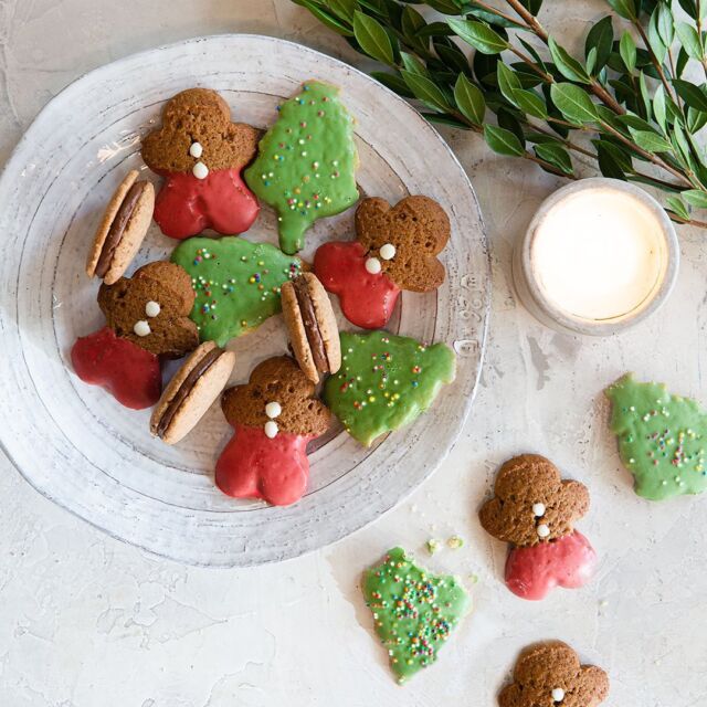 Holiday cookies are here! 

In all 3 shops and online. 

Mmmmmmmmmmmmmmm... thank you elves.

#HolidayCookies