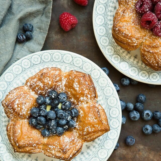 Look what’s back on the menu! 

Blueberry Lemon and Raspberry Flower Croissants. These Magnificent beacons of summer feature our laminated pastry with either fresh blueberries or raspberries,  lemon or raspberry crémeux & almond cream. 

Swoon...