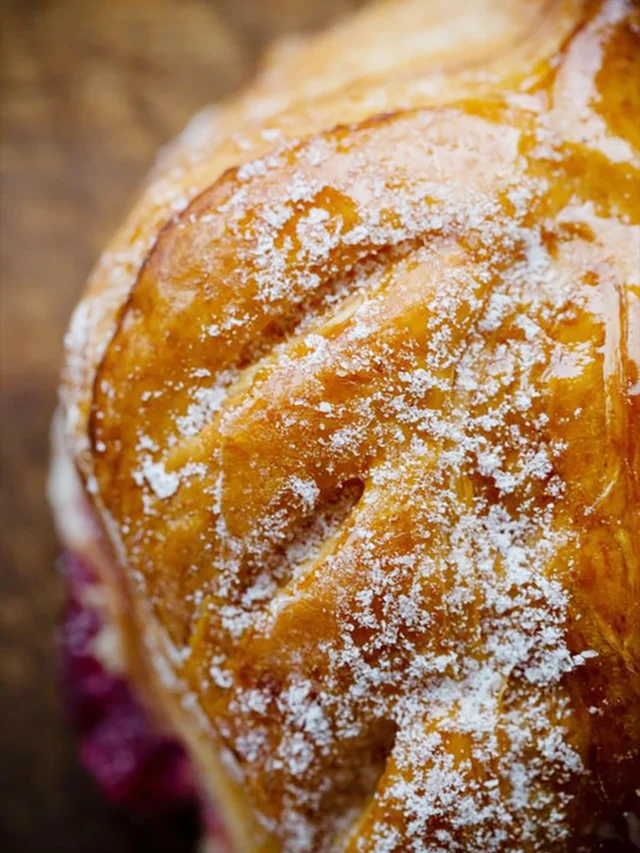 Make no mistake, there are pros and cons to the end of summer. We have to put the return of our Cranberry Vanilla Croissant in the solid WIN category.

Flaky layers + cranberry jam + vanilla pastry cream = HAPPINESS

Available in all 3 shops and online. 

#FallPastry #CranberryVanillaCroissant #FallFoods